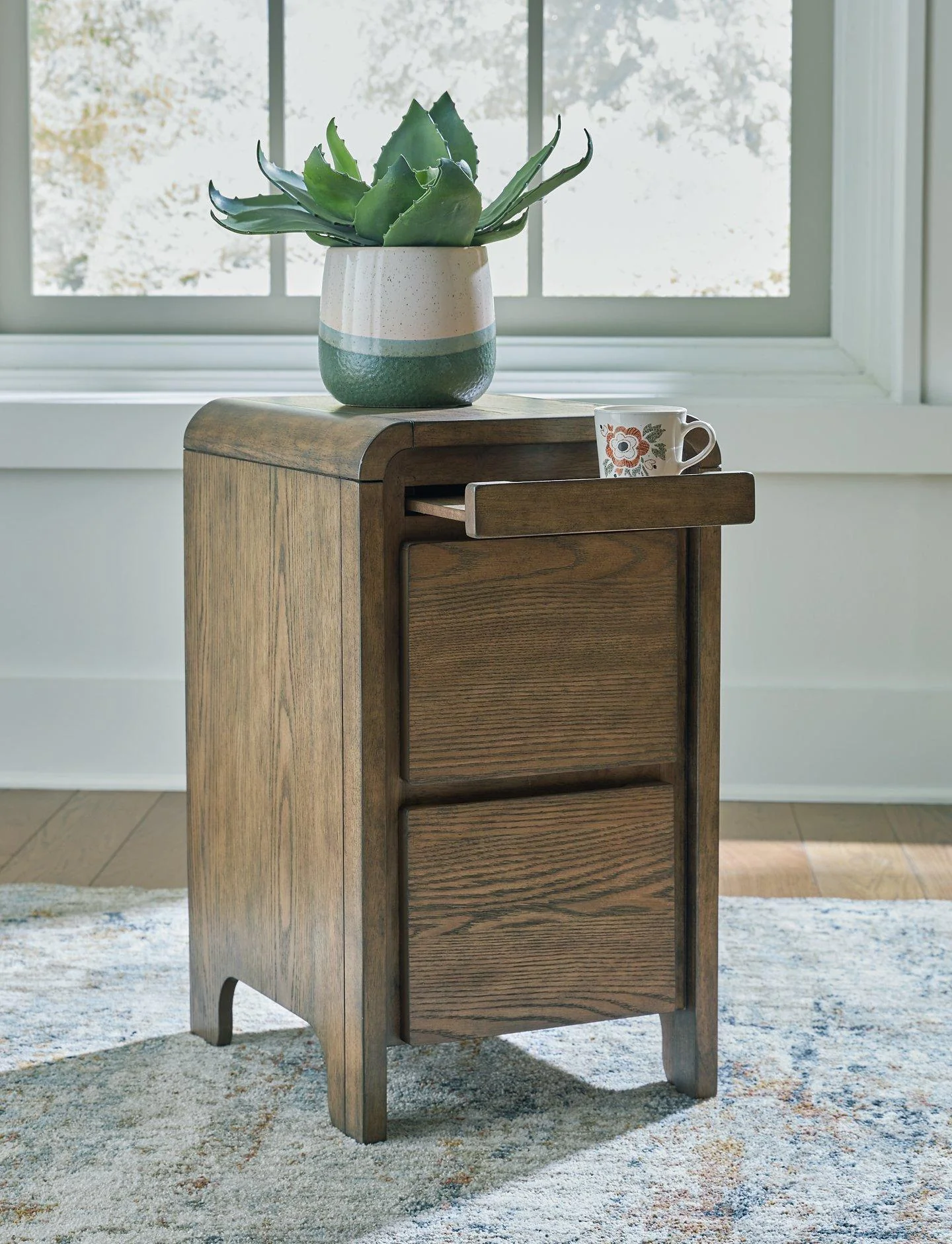Jensworth Accent Table - Image 9