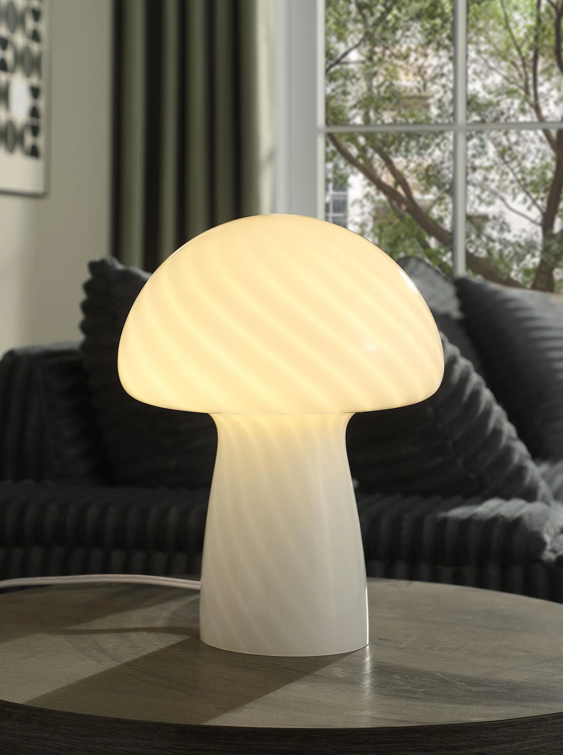 Kanaby Table Lamp - Image 2