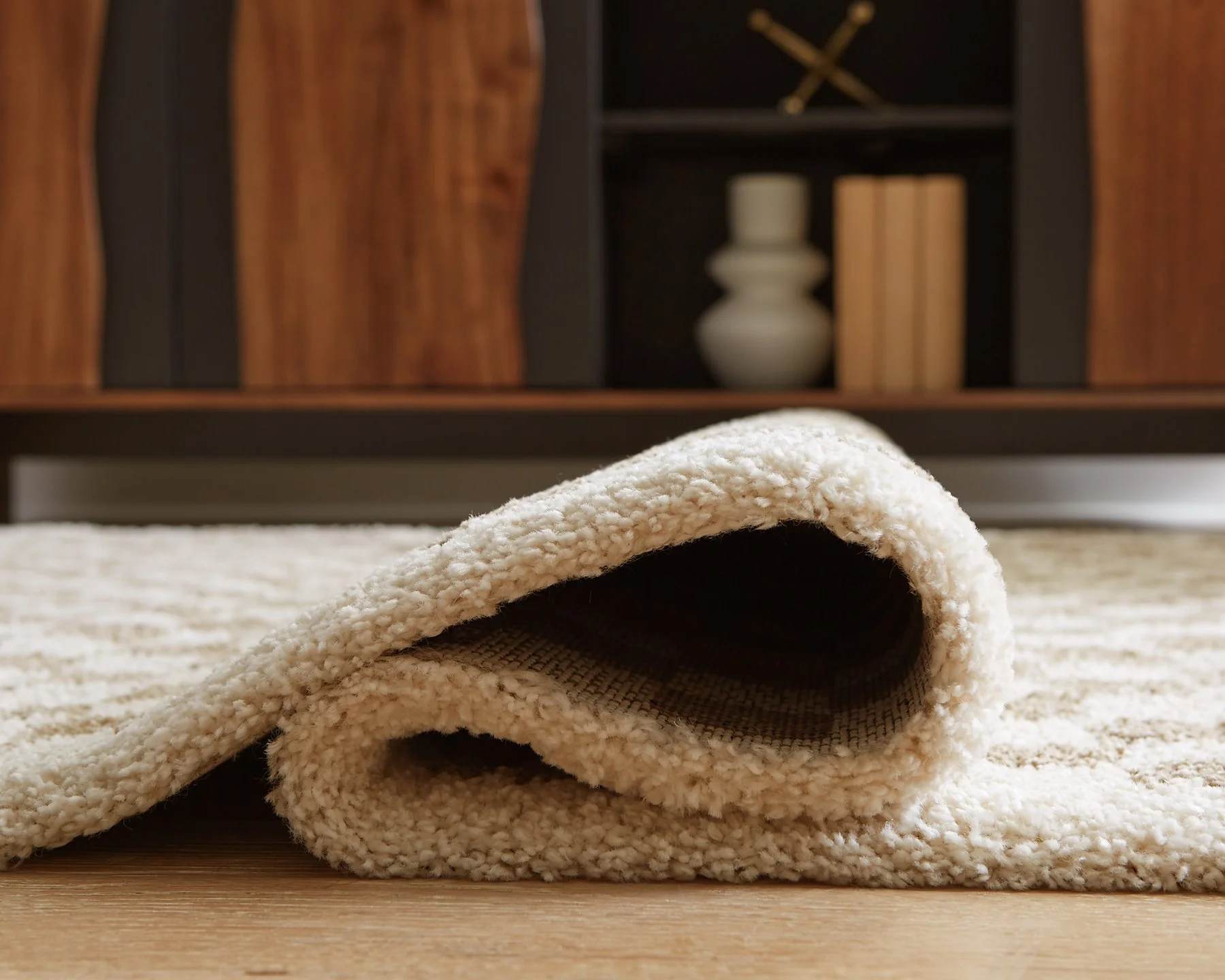 Karamen Large Rug - Image 6