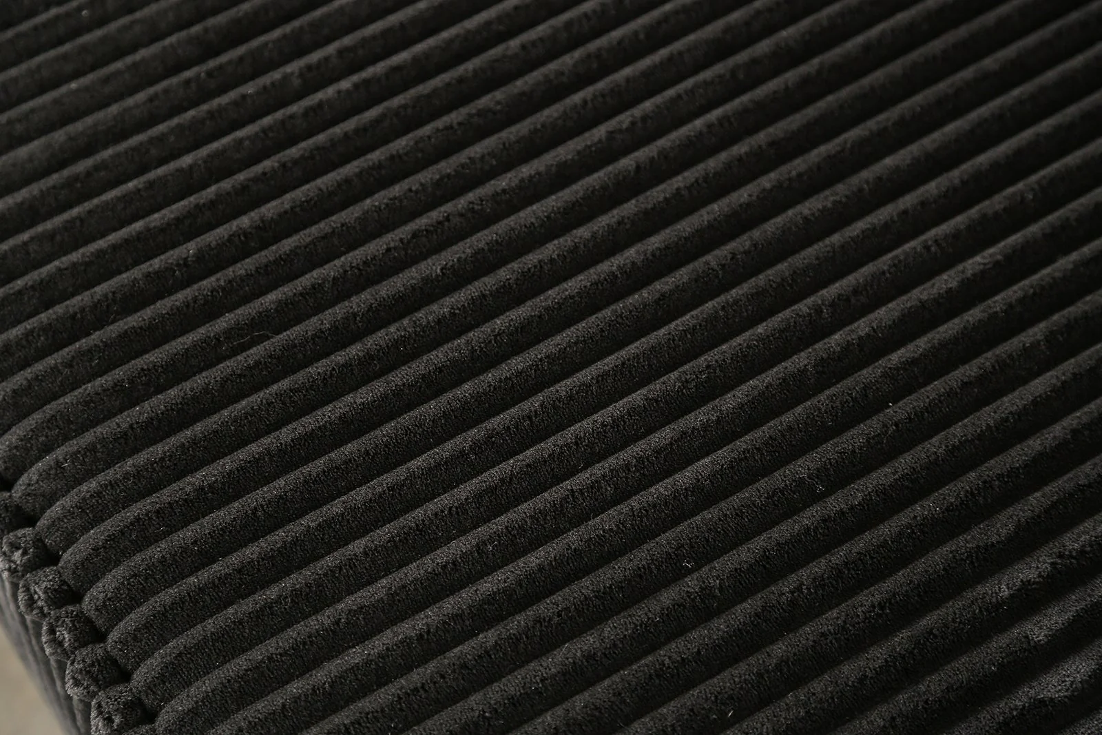 Kimara Loveseat, Black - Image 3
