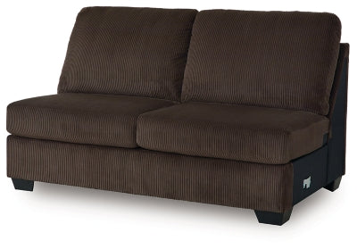 Kimlee Sectional with Chaise - Image 6