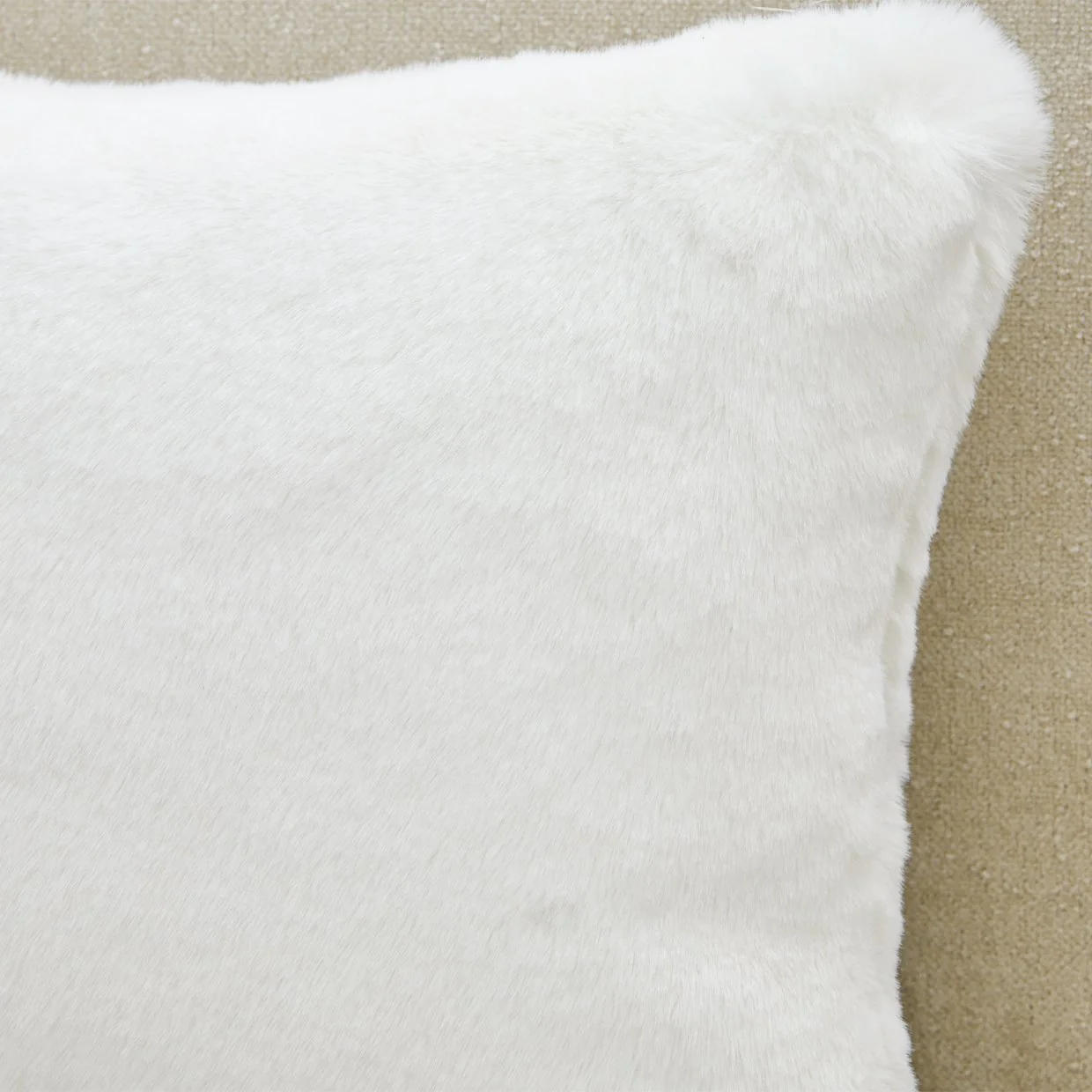 La Marisia Chenille Sofa - Tranquil/Creamy Pearl - Image 17