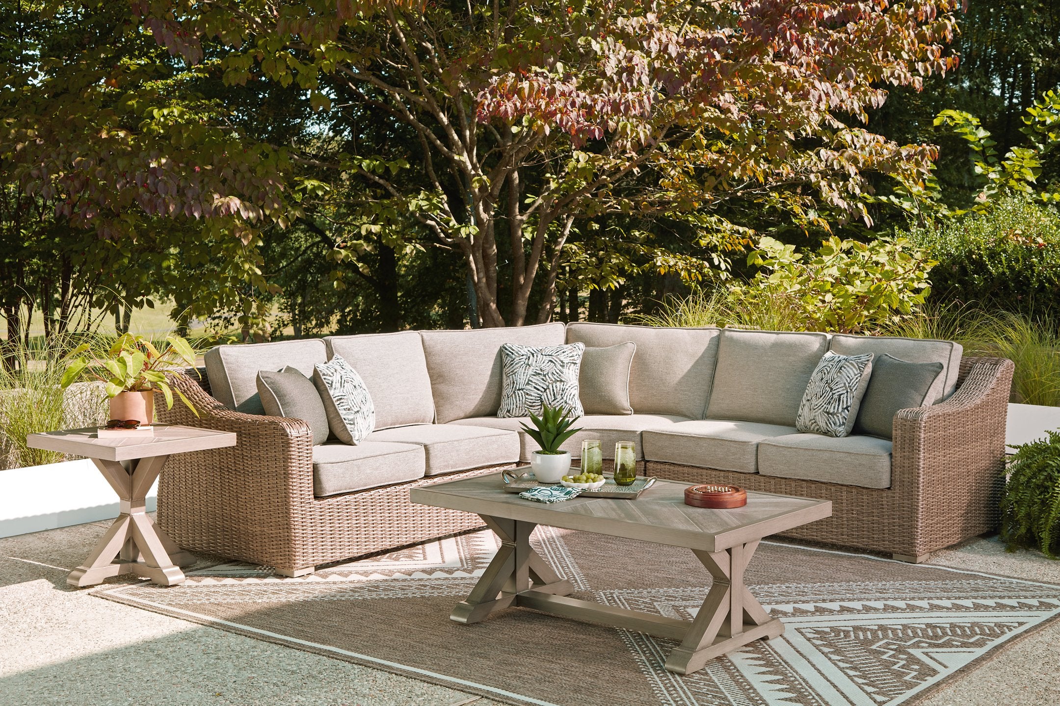 Laguna Heights Outdoor Sectional - Image 8