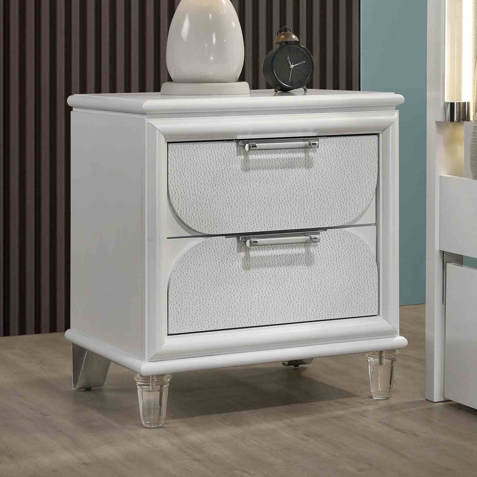 Lareina Full Bed, Pearl White - Image 6