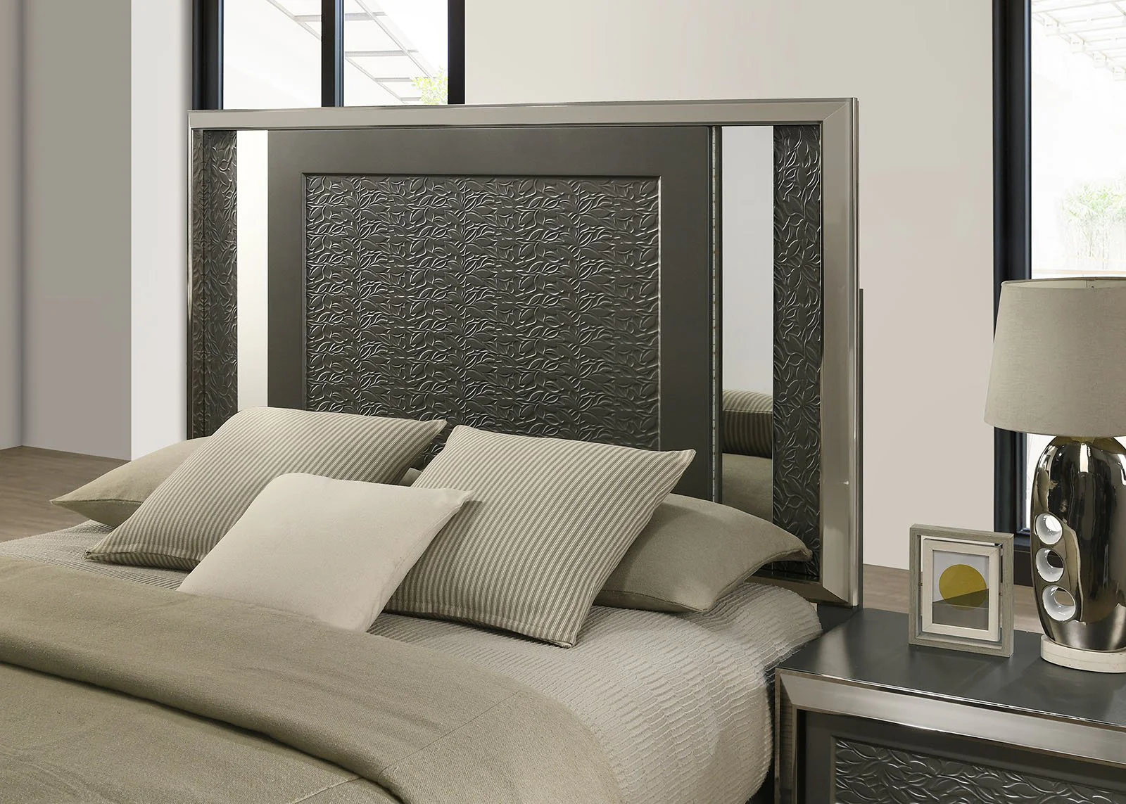 Leyland E.King Bed, Dark Gray - Image 4