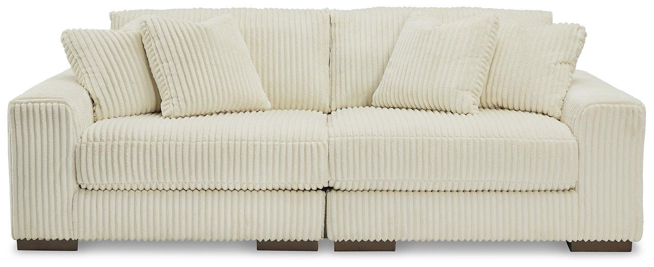 Lindyn Sectional Sofa - Image 19