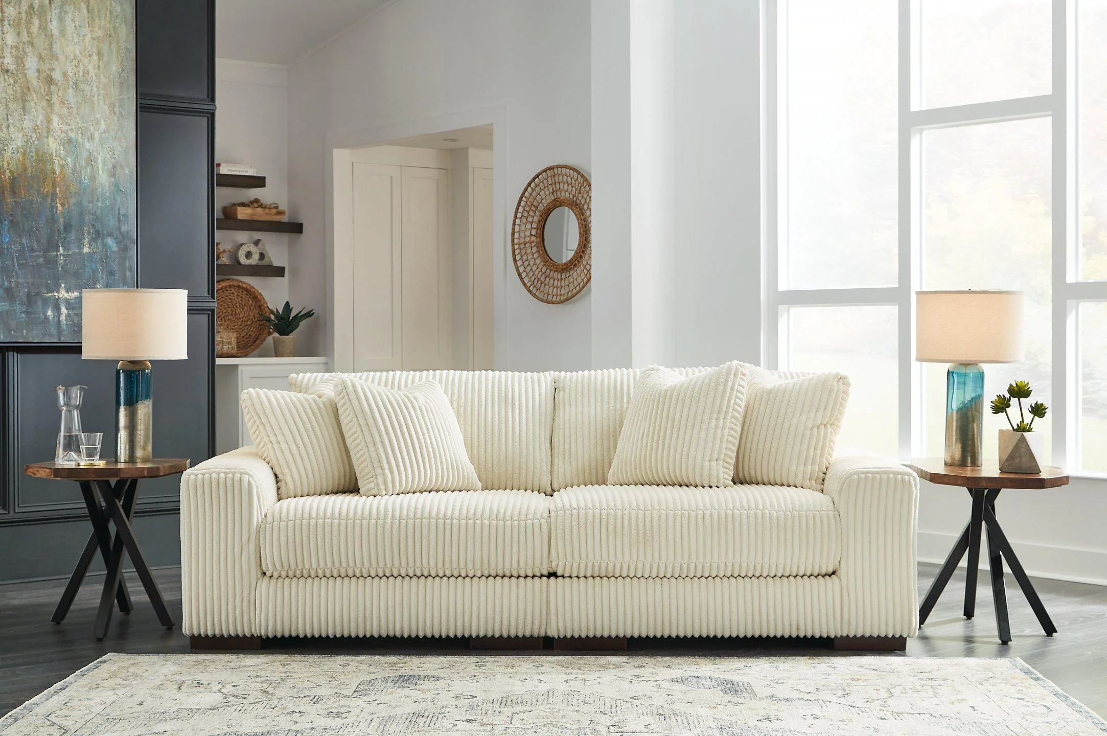 Lindyn Sectional Sofa - Image 20