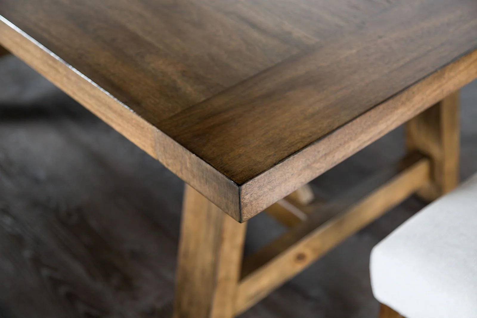 Losone 7 Pc. Dining Table Set - Image 3