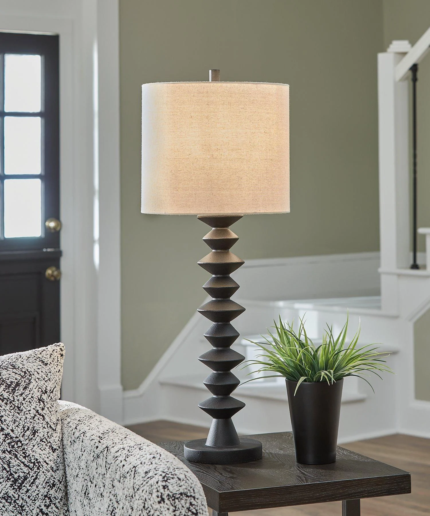 Luanndon Lamp Set - Image 2