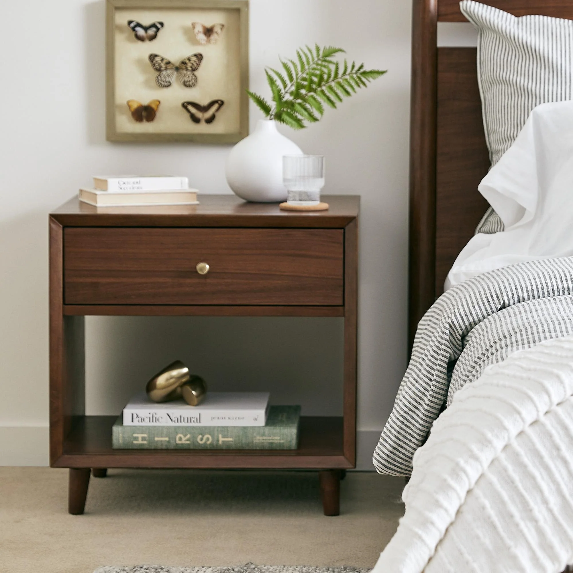 Ludwig W1085-864 W1085-864_Nightstand, Open - Image 2