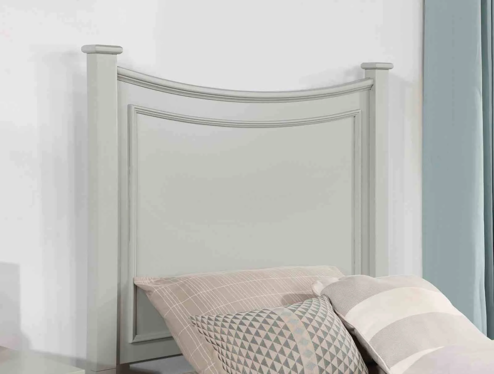 Lycorida 4 Pc. Full Bedroom Set - Image 2