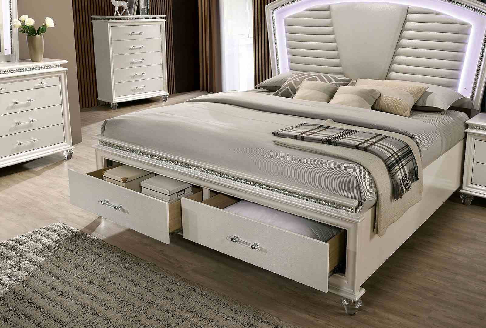 Maddie 5 Pc. Queen Bedroom Set w/ Chest - Image 2