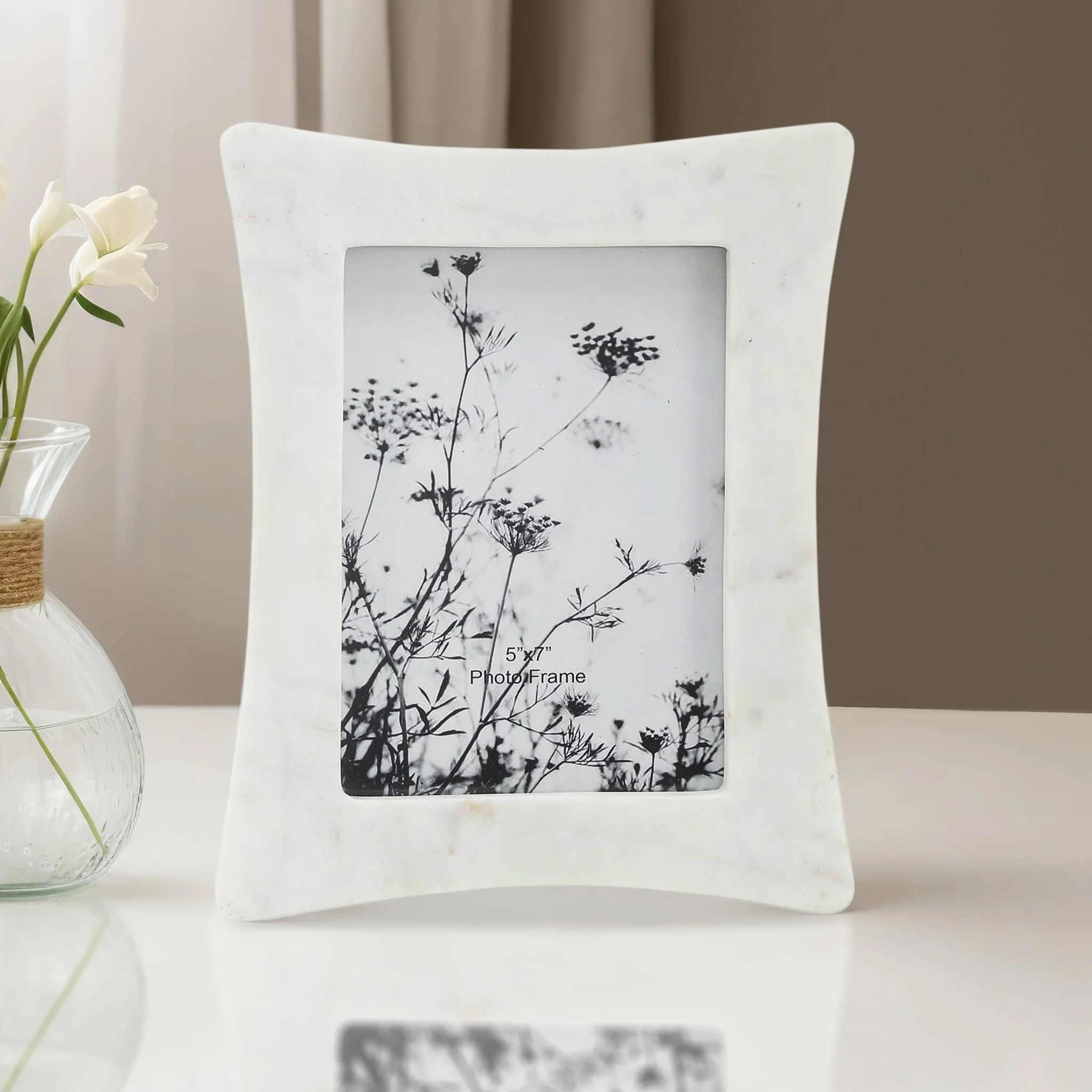 Marble, 5x7 Curved Photo Frame, White - Image 9