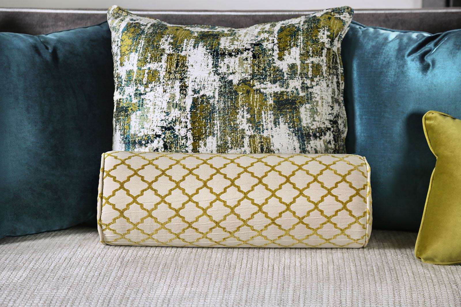Mariella Sofa + Loveseat - Image 9