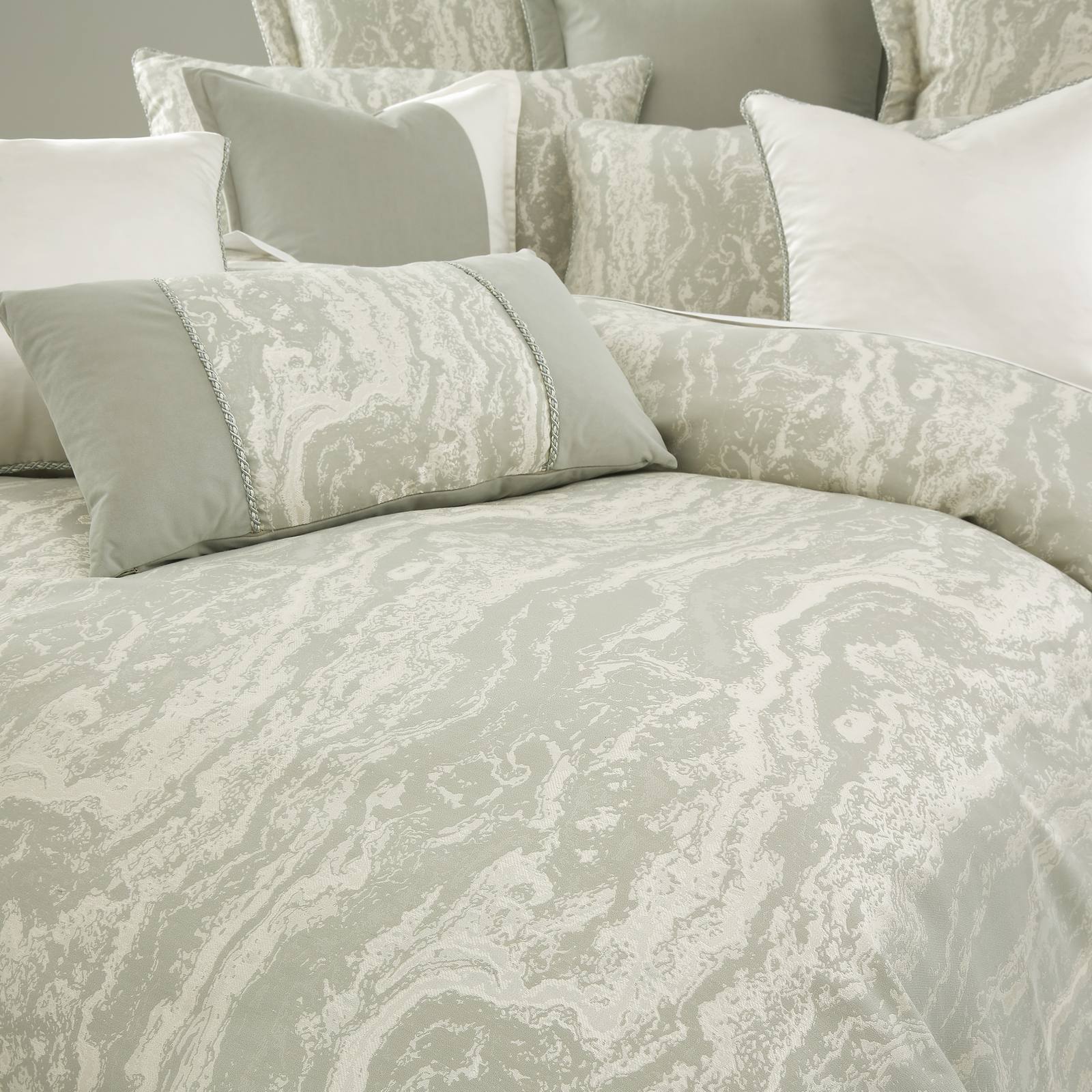Marvel 9-Piece Queen Duvet Set - Mist - Image 6