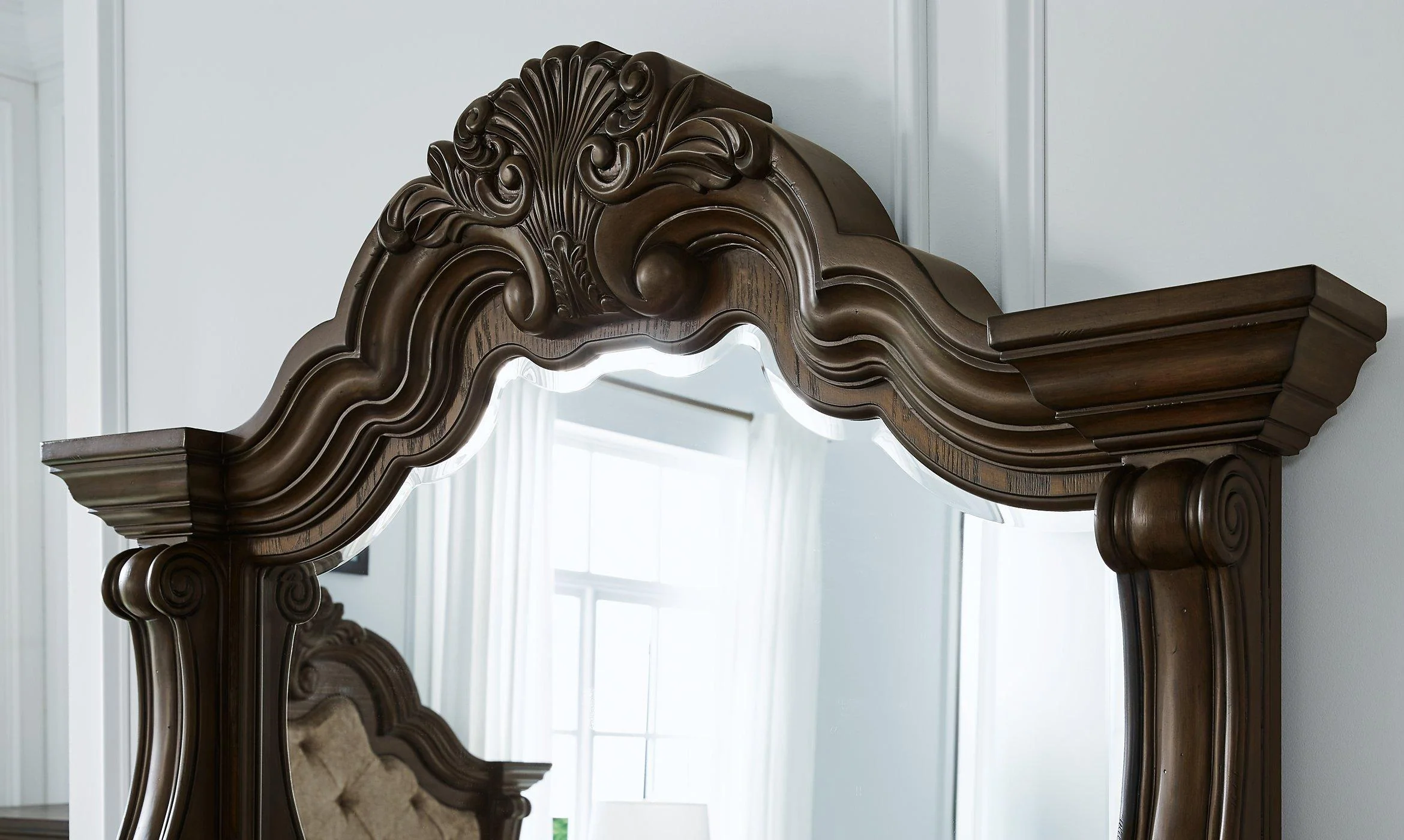 Maylee Bedroom Set - Image 10