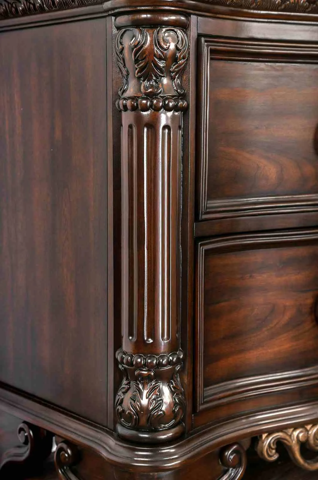 Menodora 4 Pc. Queen Bedroom Set - Image 4