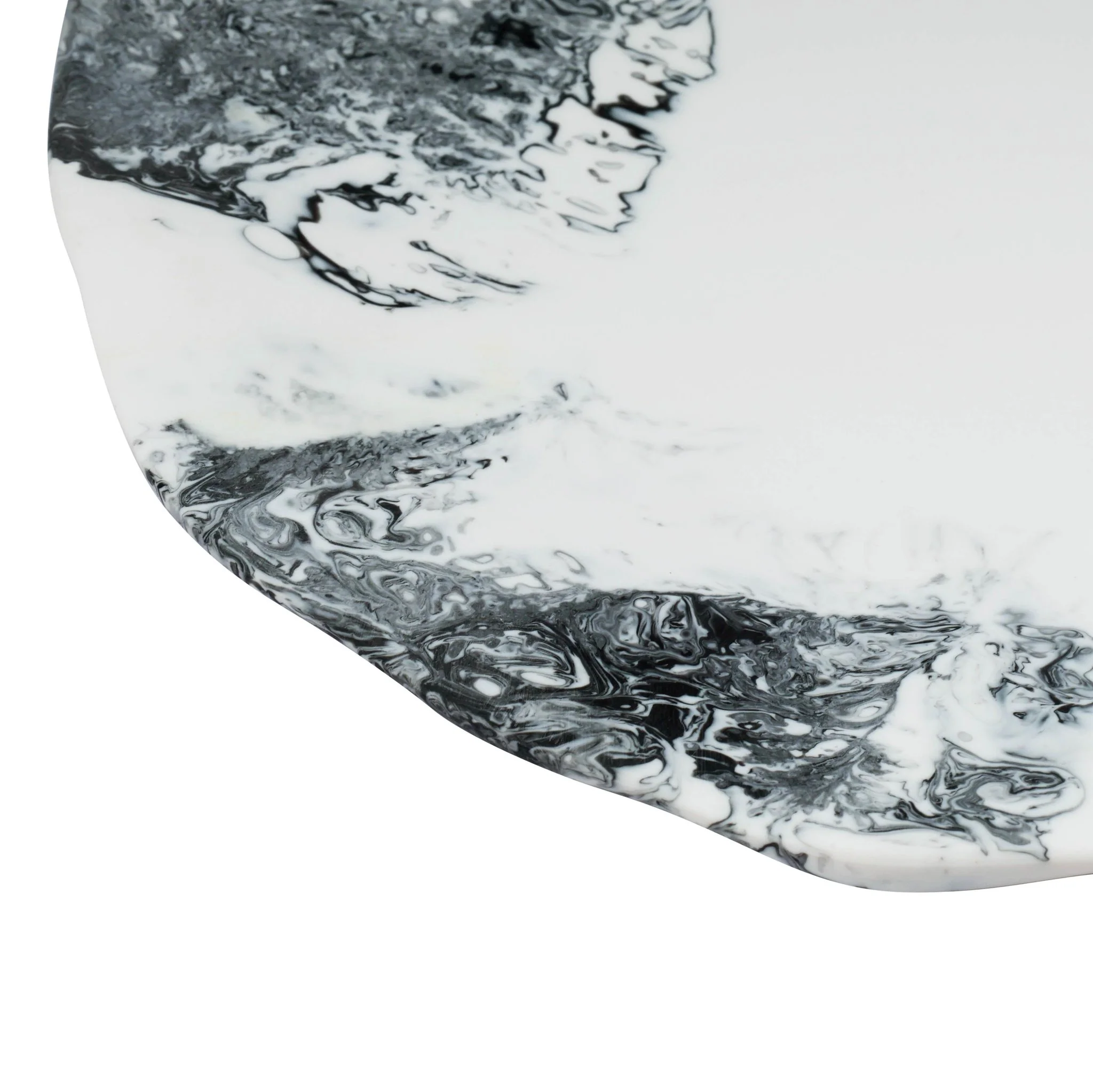 Mera Black & White Resin Petal Tray - Image 3