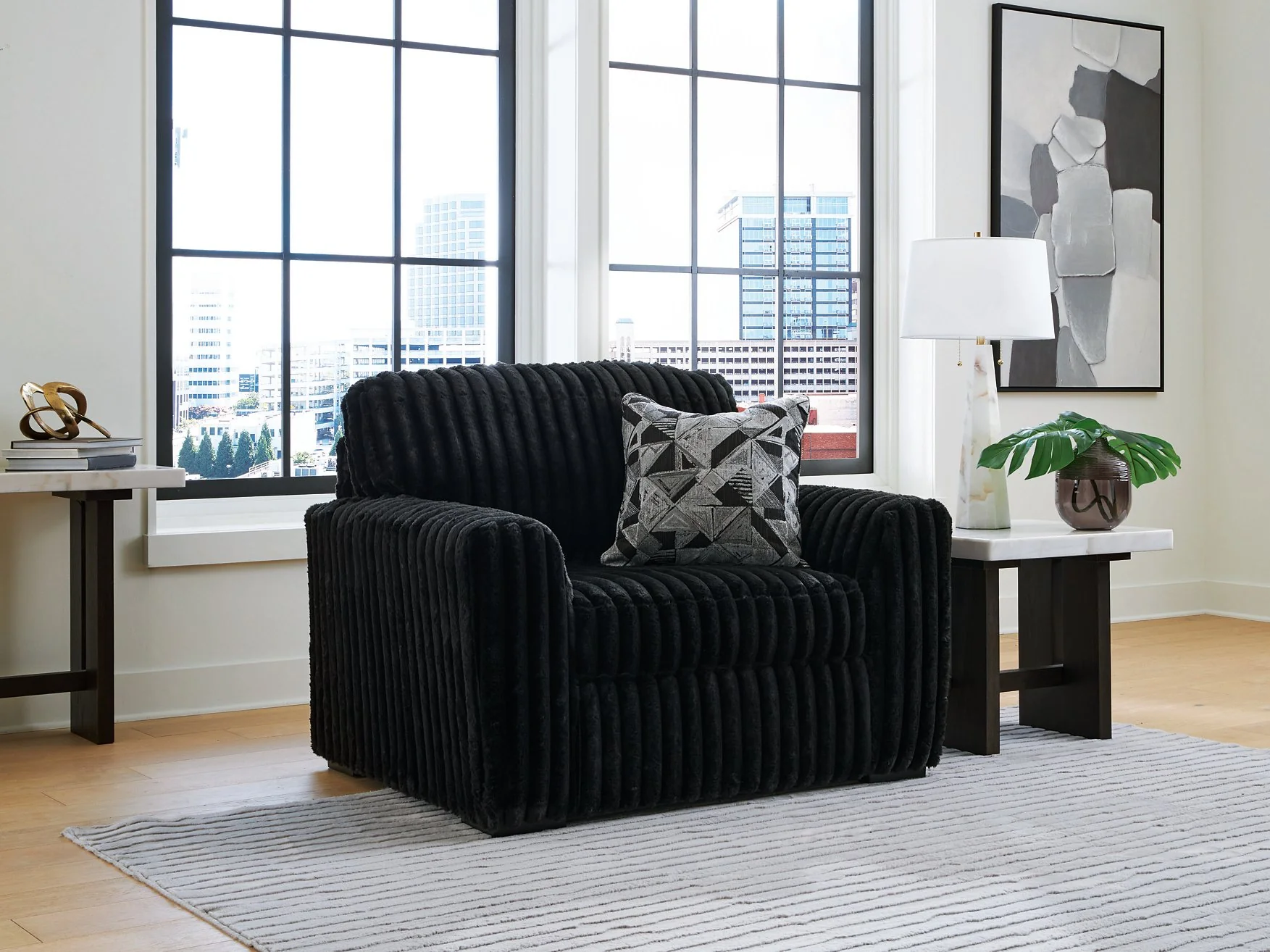 Midnight-Madness Oversized Chair - Image 8