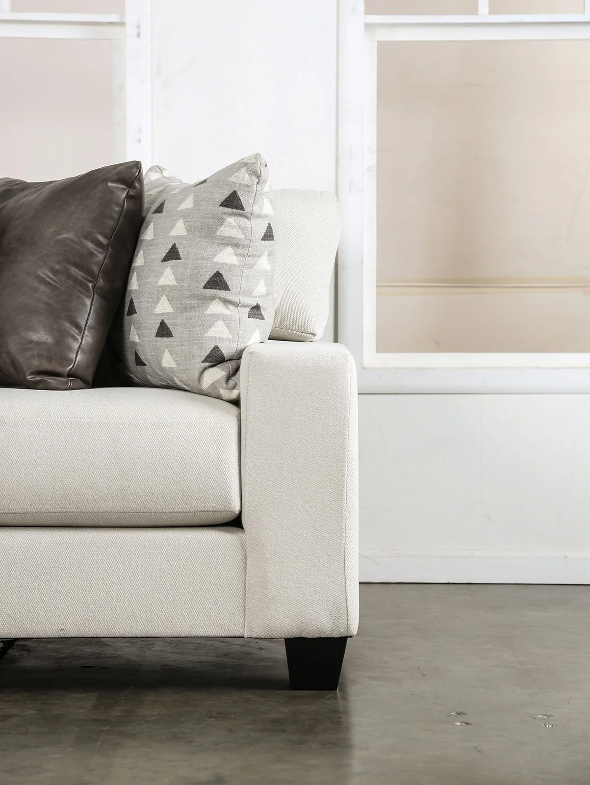 Millburn Sectional - Image 7