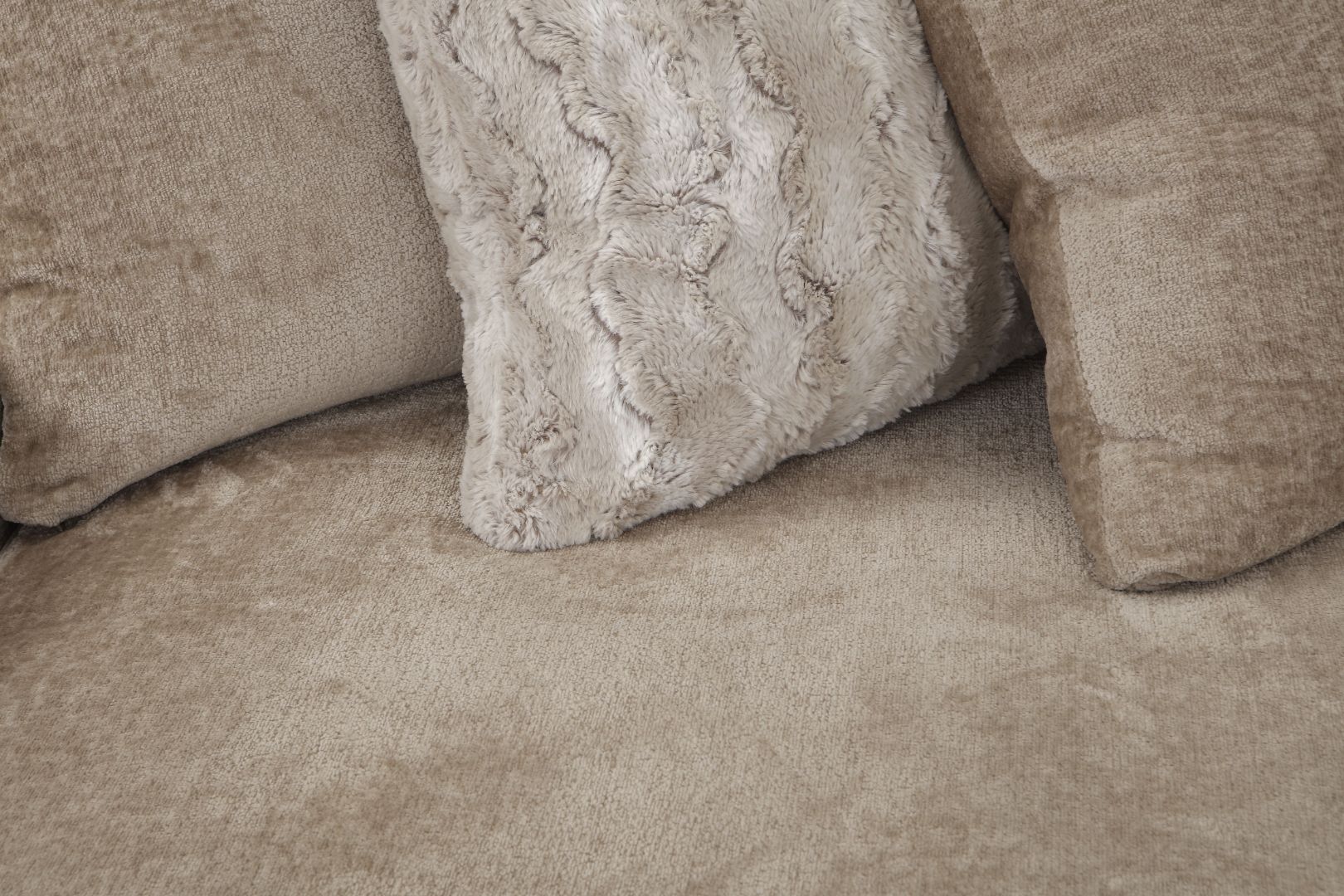 The Roxie, Oversized 4 Piece Sectional - Image 5
