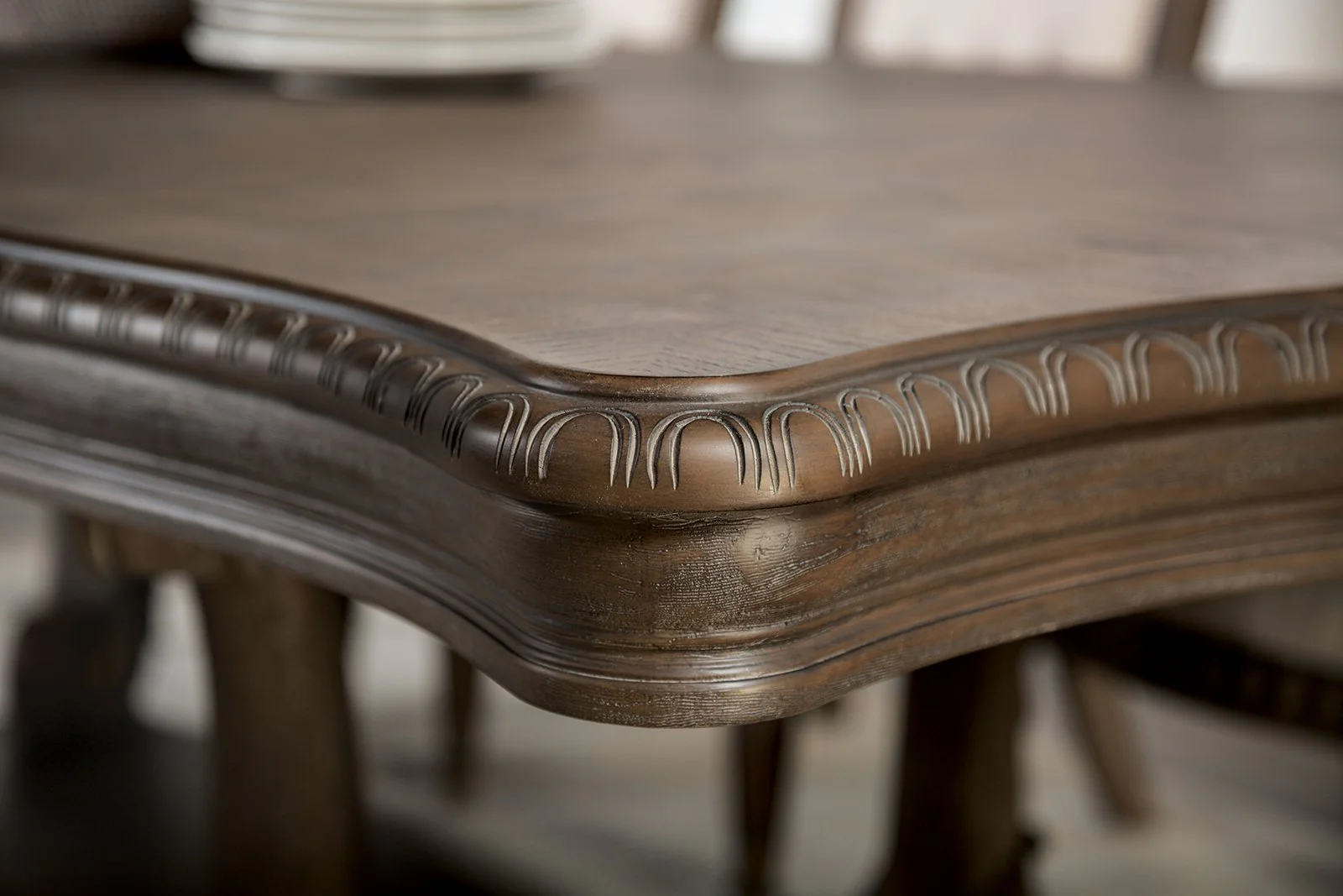Oakham 9 Pc. Dining Table Set (2AC+6SC) - Image 3