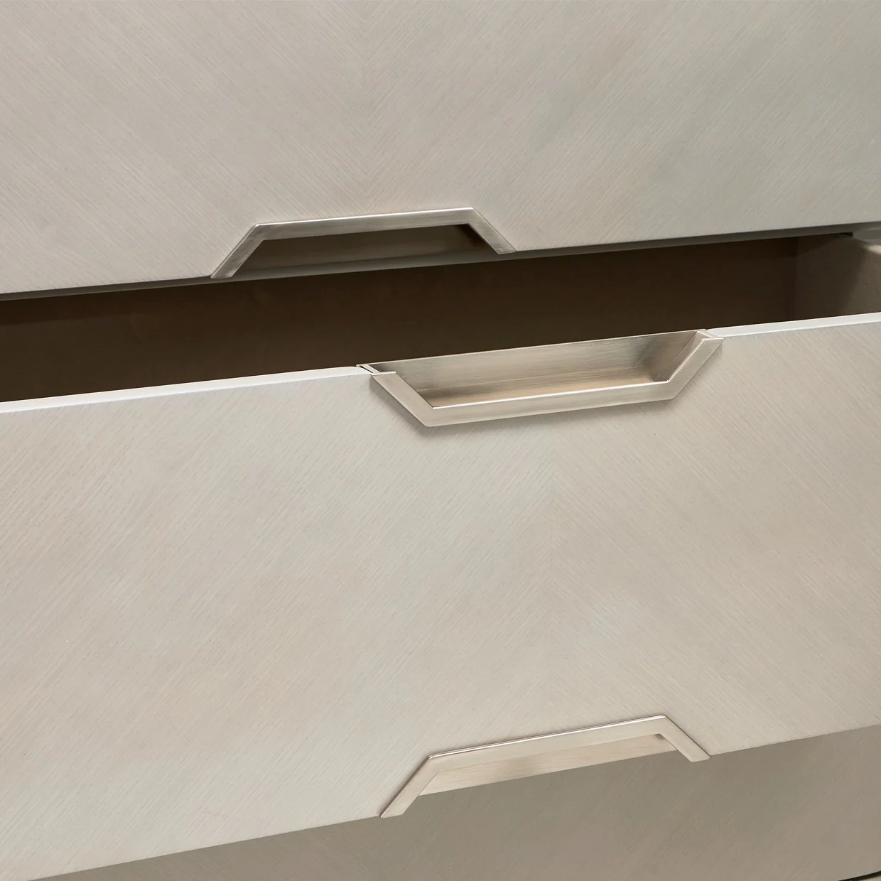 Penthouse Dresser - Ash Gray - Image 11