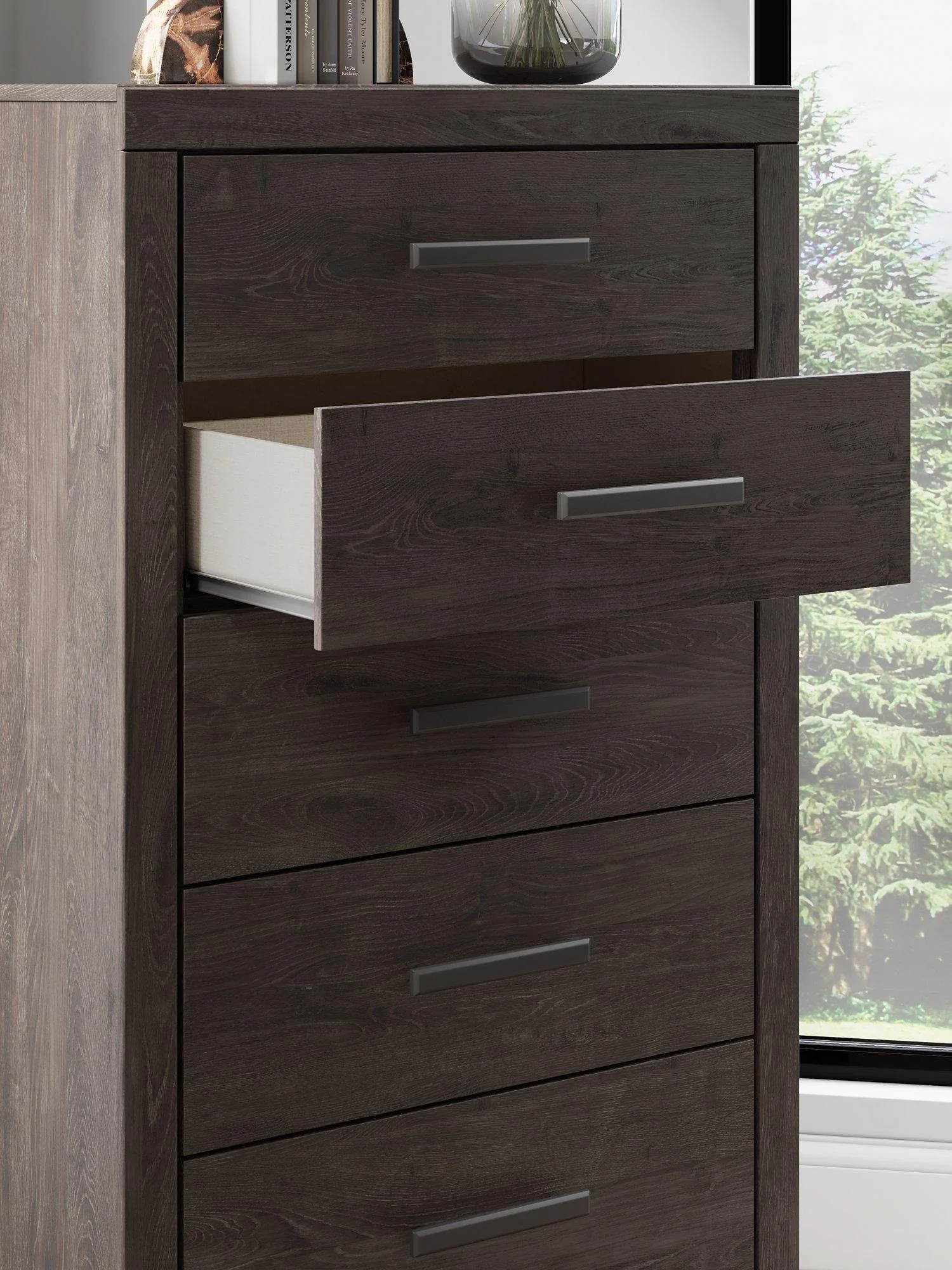 Prendonea Chest of Drawers - Image 12