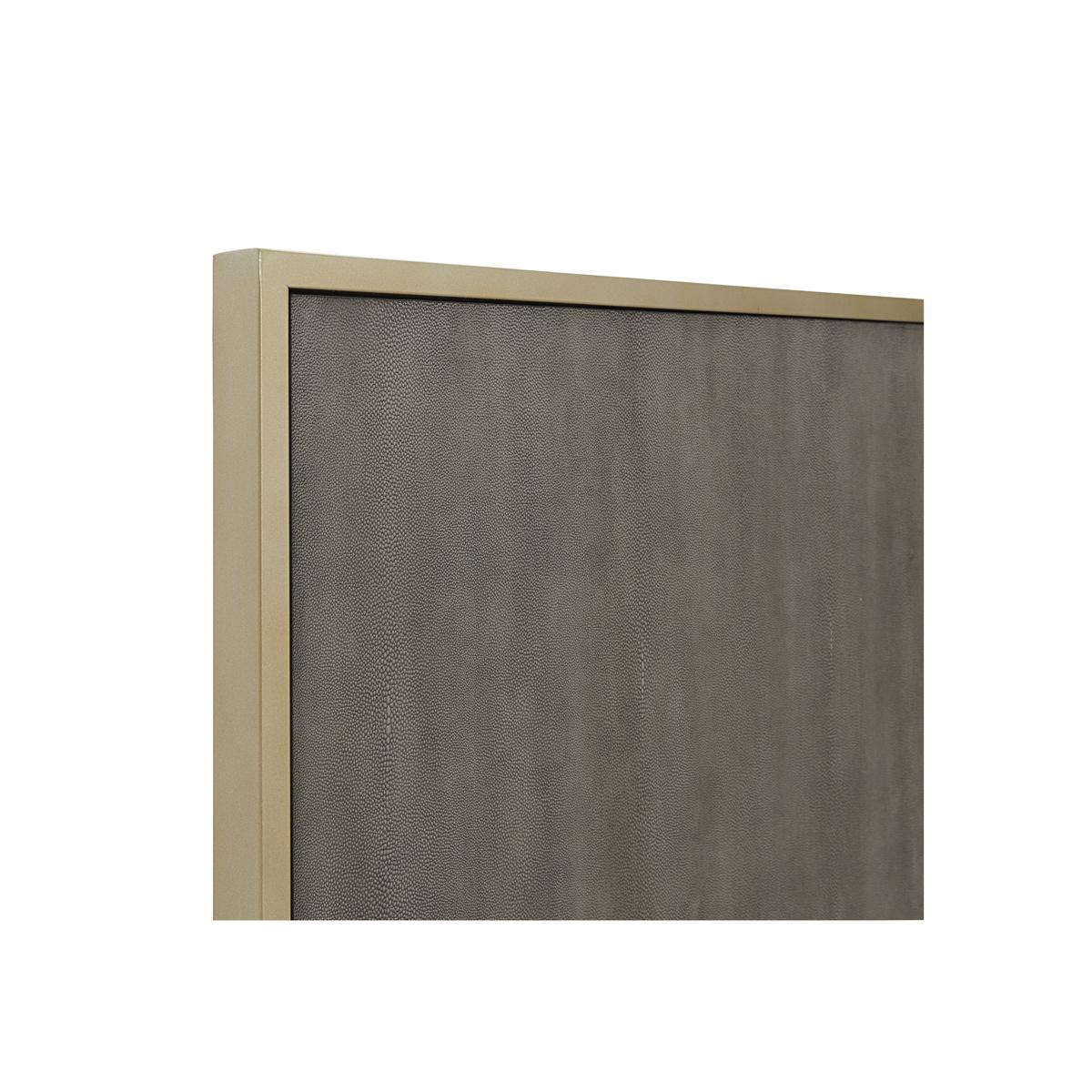 Pulaski Carmen Panel King Bed in Shagreen - Image 3