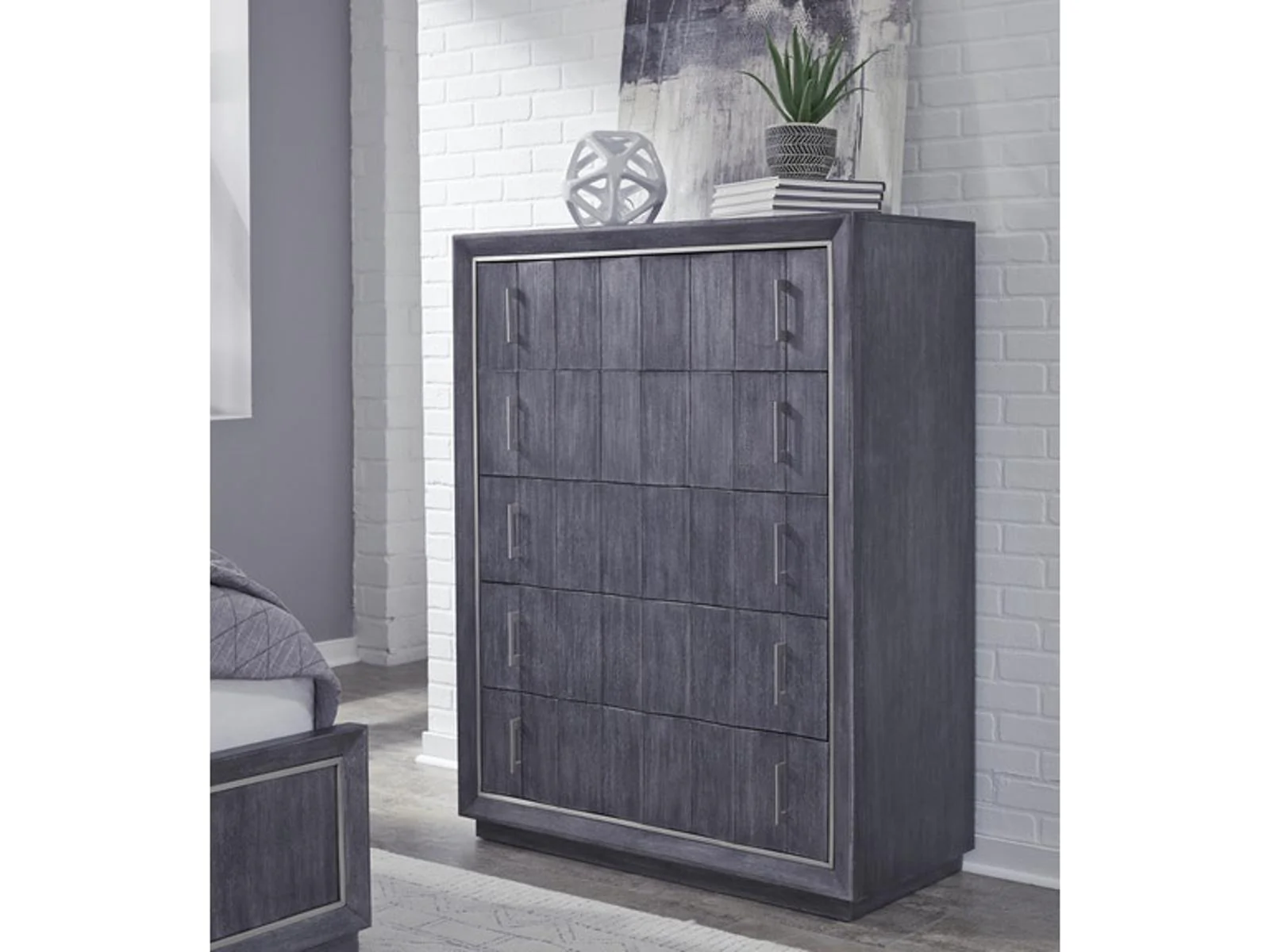 Pulaski Furniture Echo Chest in Galaxy Black - Image 4