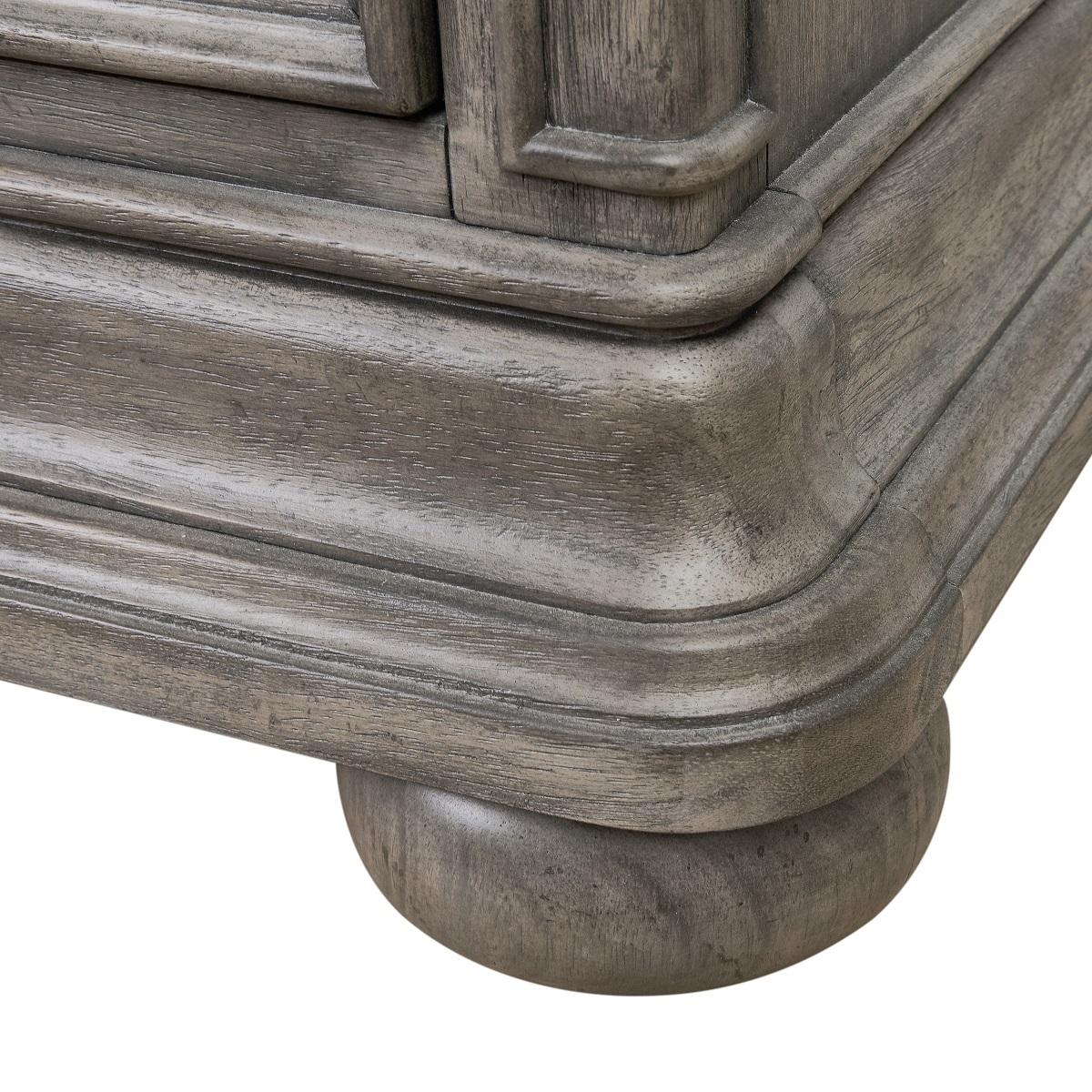 Pulaski Lasalle 5 Drawer Chest in Natural - Image 4