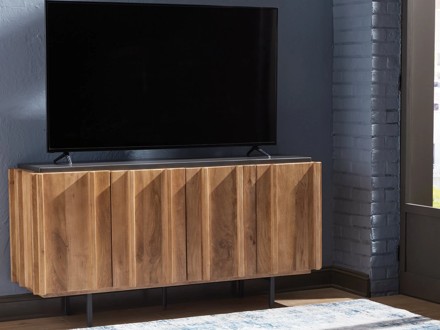Quintavious Accent Cabinet - Image 8