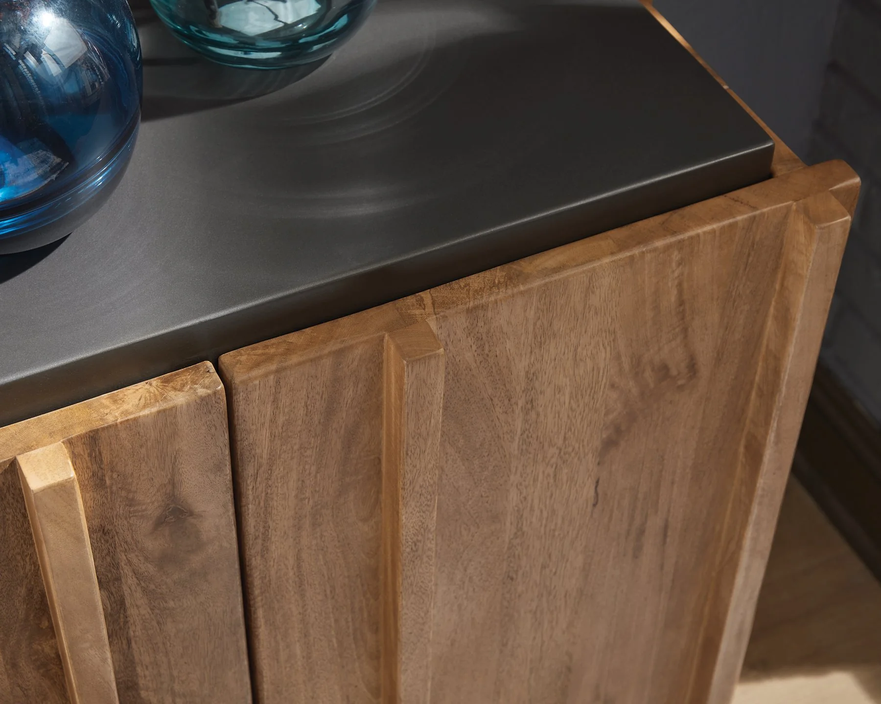 Quintavious Accent Cabinet - Image 9