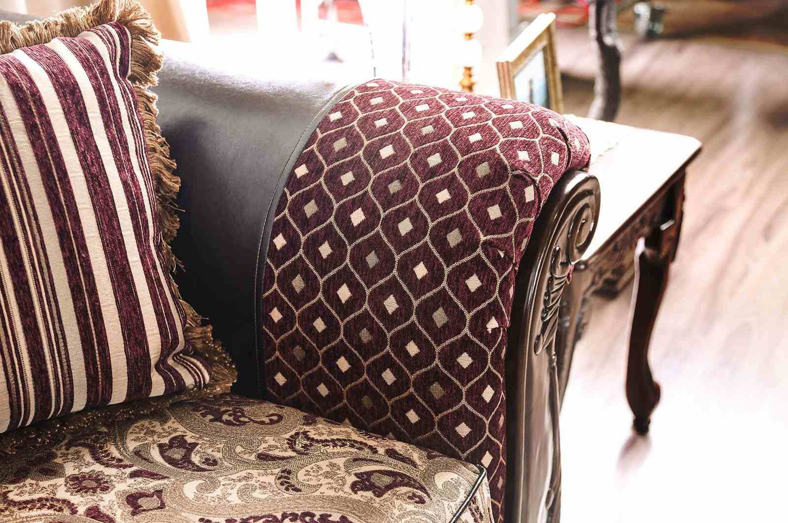 Quirino Loveseat - Image 4