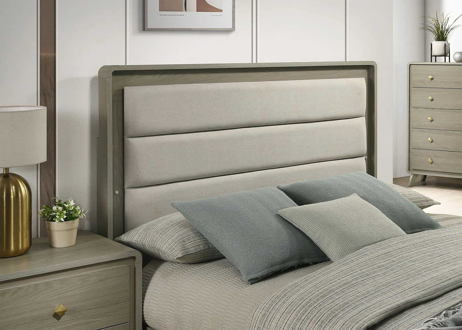 Rainier 4 Pc. Queen Bedroom Set (Uph HB) - Image 2