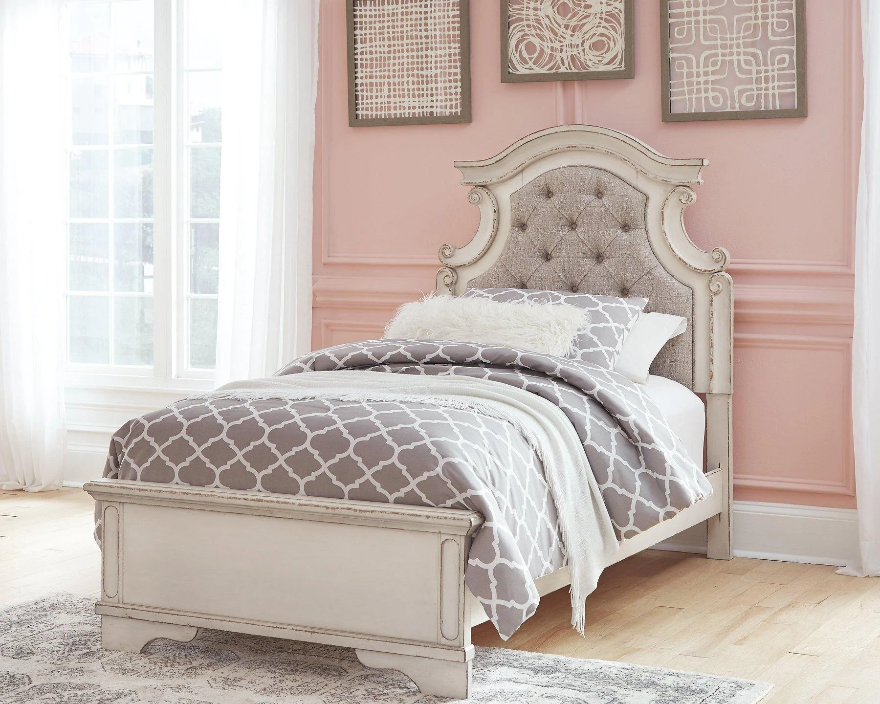 Realyn Bed - Image 21