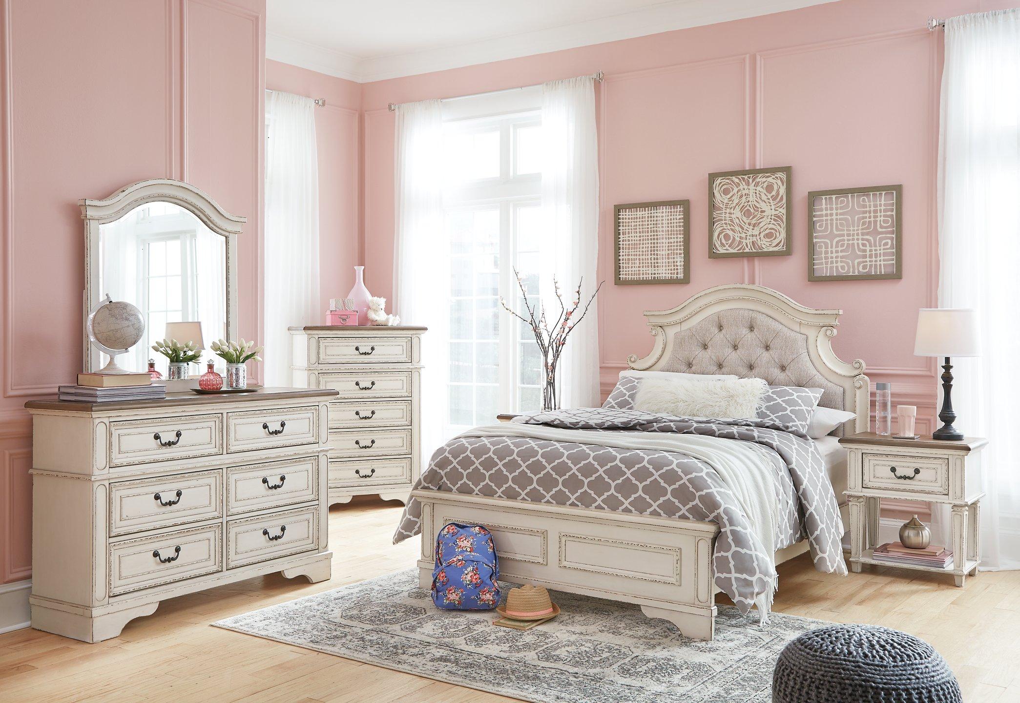 Realyn Bed - Image 31