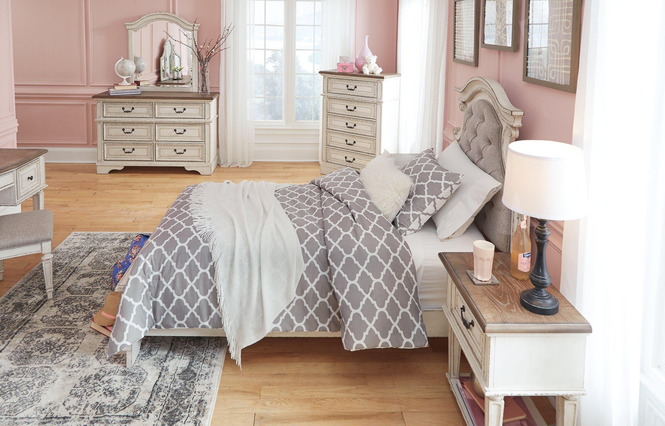 Realyn Bed - Image 39