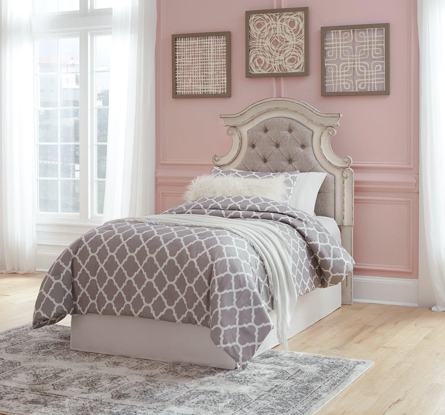 Realyn Bed - Image 40