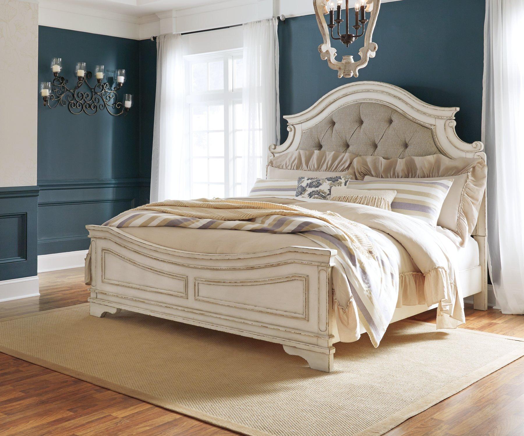 Realyn Bedroom Set - Image 3