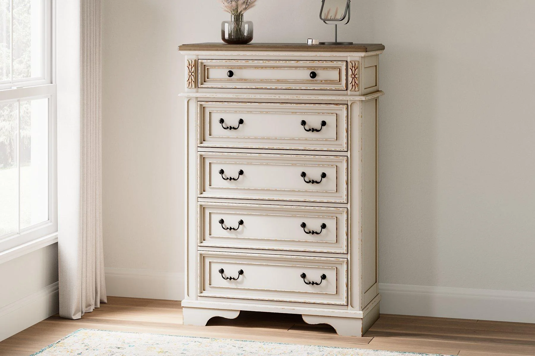 Realyn Chest of Drawers - Image 15