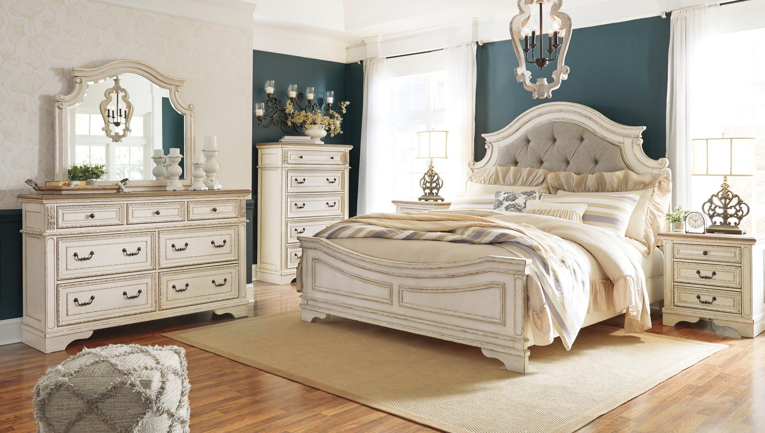 Realyn Upholstered Bed - Image 24