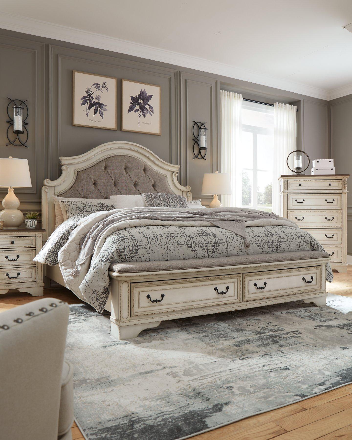 Realyn Upholstered Bed - Image 31
