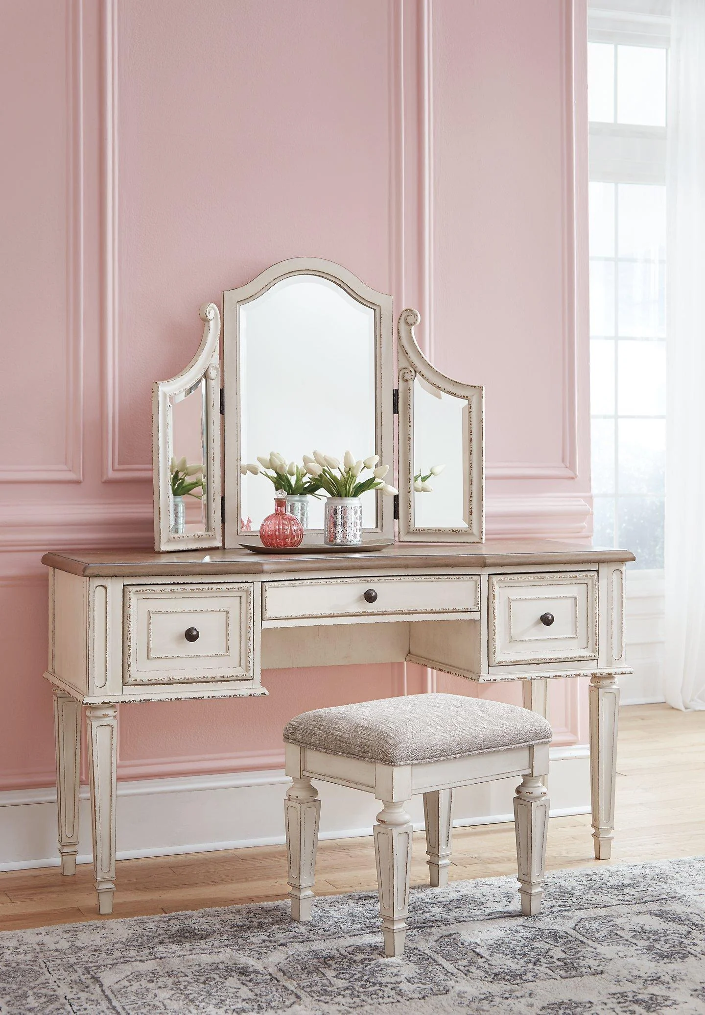 Realyn Vanity and Mirror with Stool - Image 5