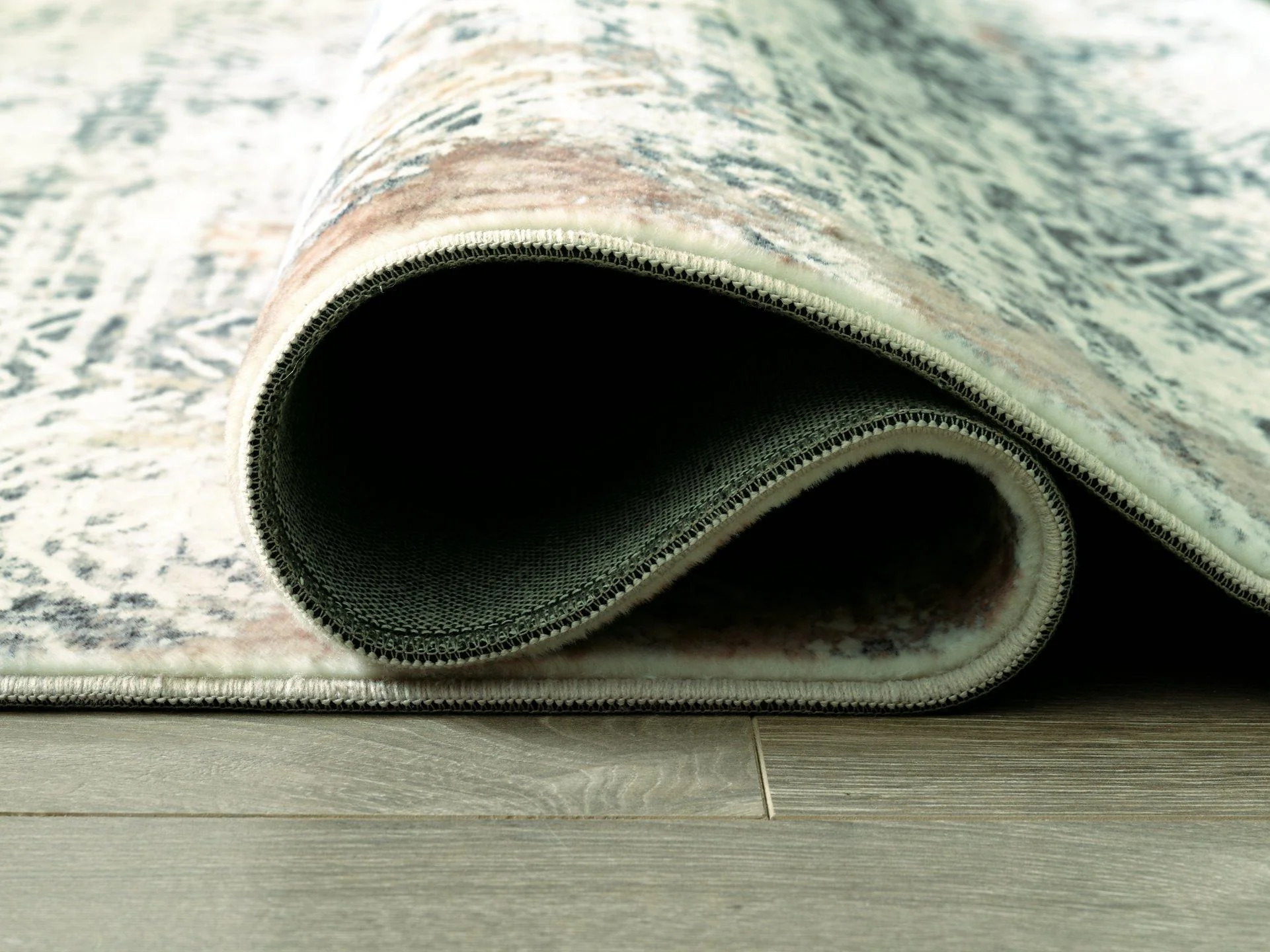 Redlings 7'5" x 9'6" Rug - Image 6