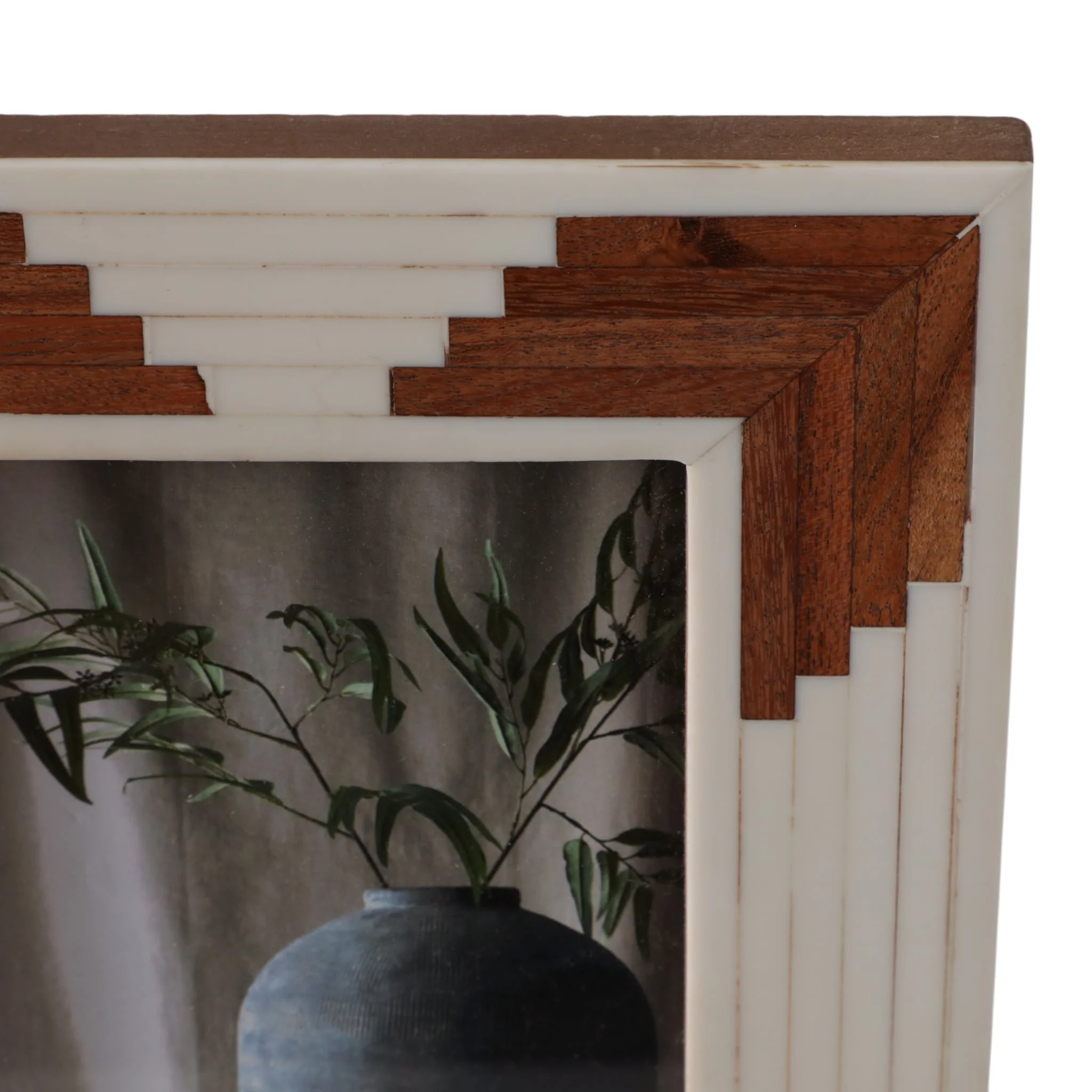 Resin, 4x6 Cascading Wood Photo Frame, White - Image 6