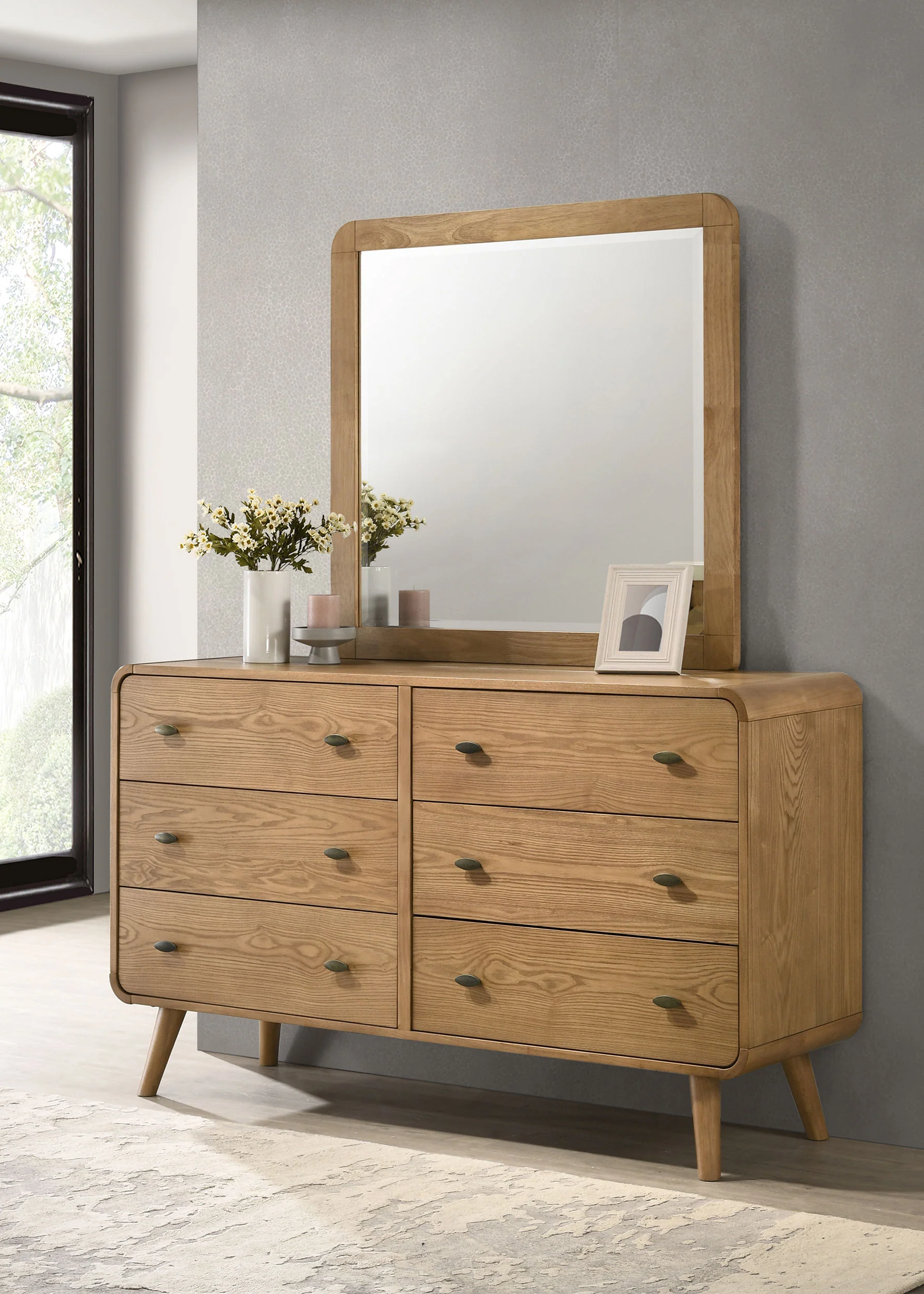 Robyn Dresser with Mirror - Image 15