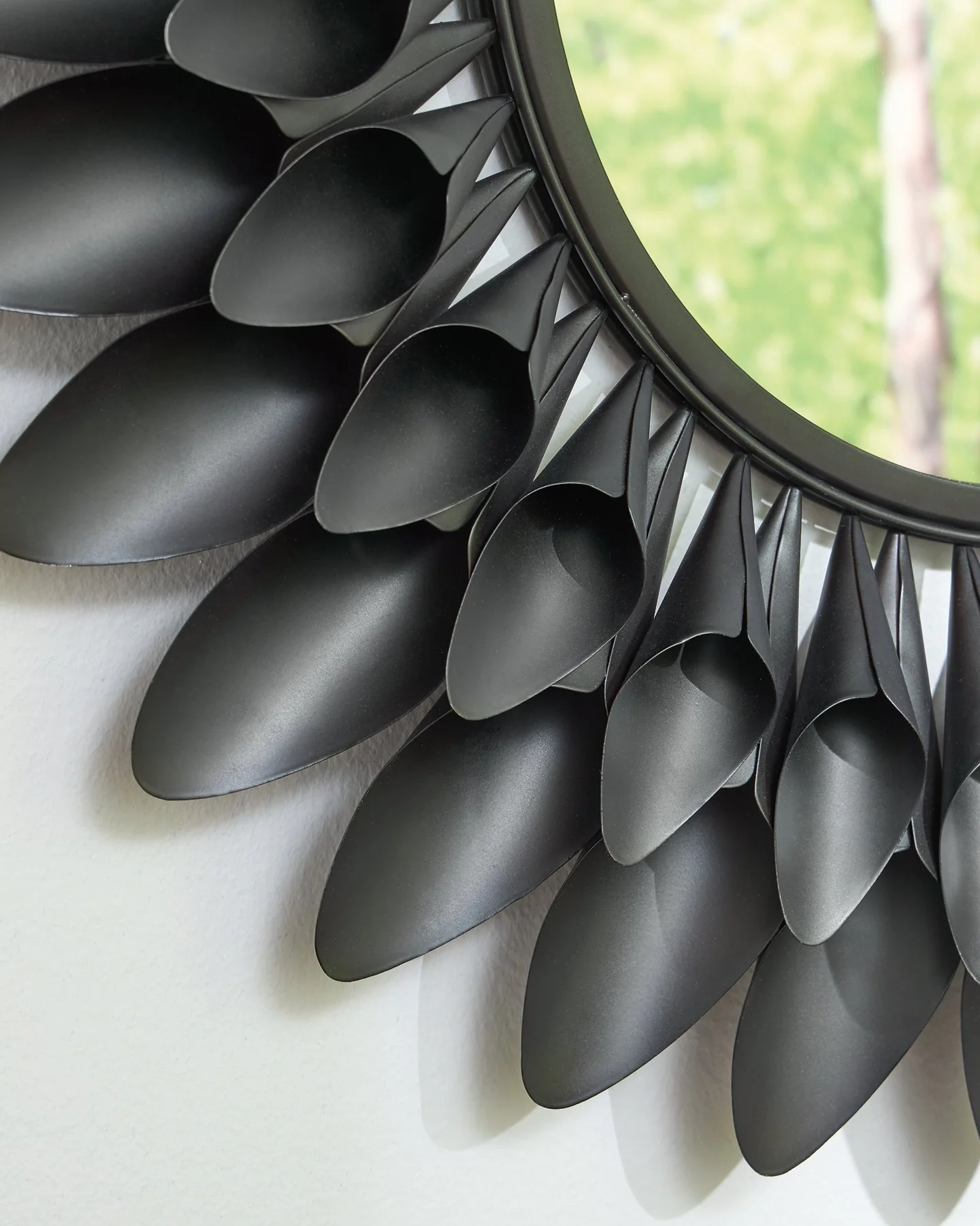 Ryenmour Accent Mirror - Image 7