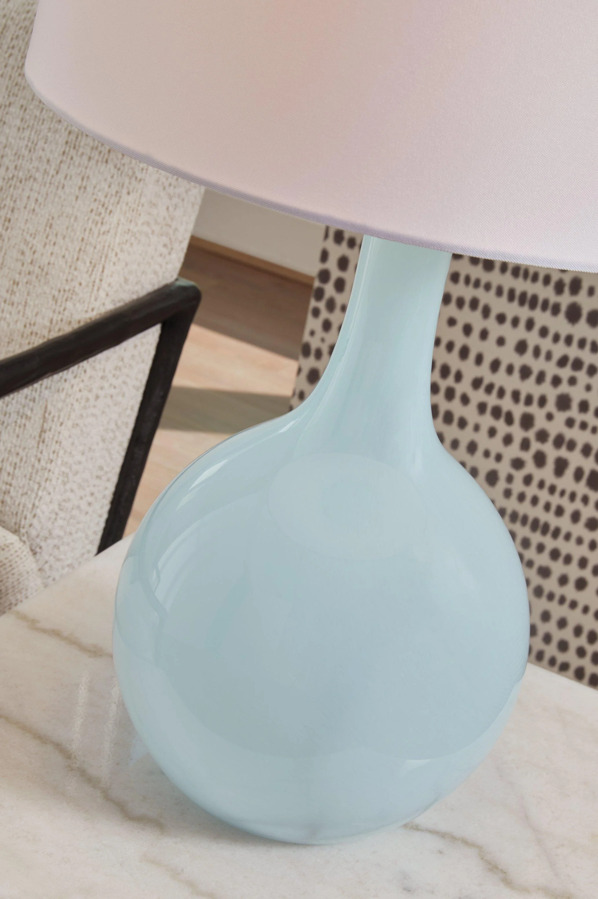 Rylanton Table Lamp - Image 6