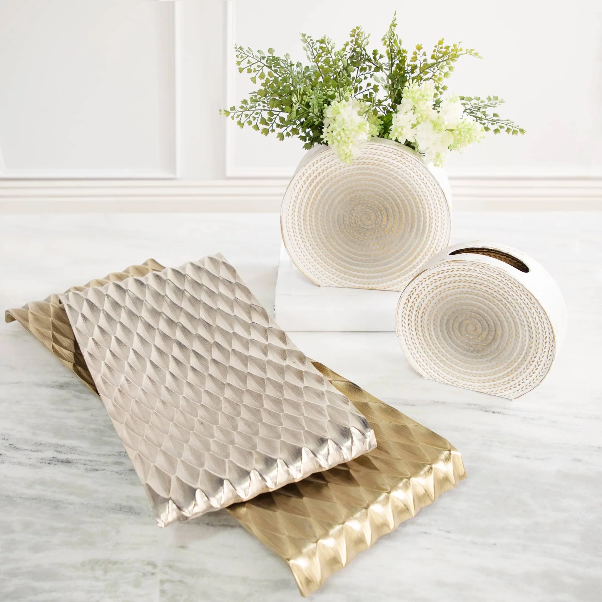 S/2 Decorative Hammered Metal Tray, Gold/silver - Image 9